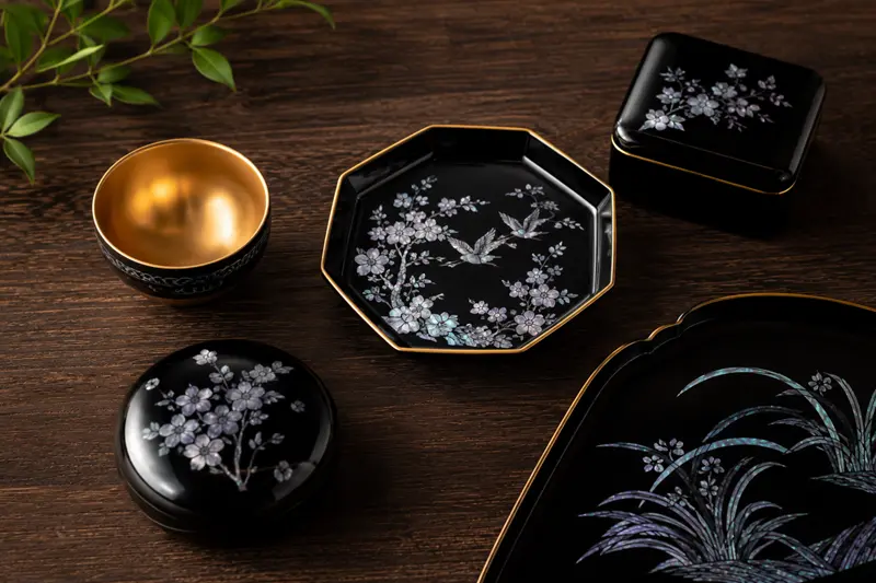 高岡漆器 螺鈿細工の杯・皿・箱など様々な製品